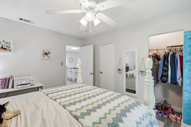 767 E Barry Street, Reno, TX 76020