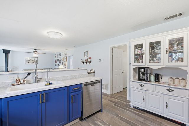 767 E Barry Street, Reno, TX 76020