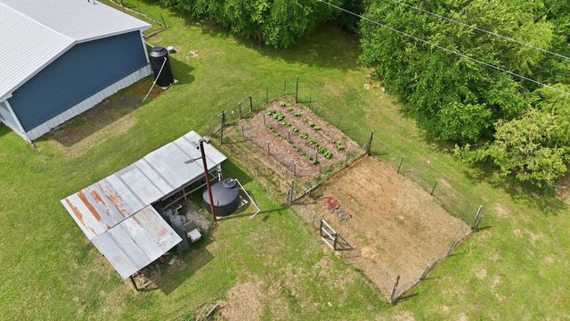 767 E Barry Street, Reno, TX 76020