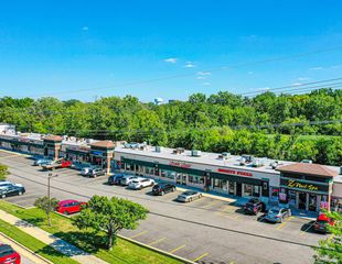 701 E Roosevelt Road, Lombard, IL 60148