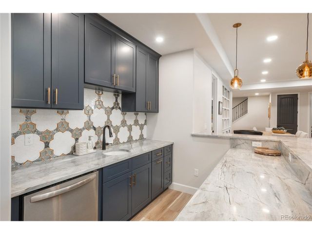 10616 Greycliffe Dr, Highlands Ranch, CO 80126