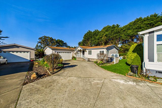 1090 Murray Road 125, Mckinleyville, CA 95519