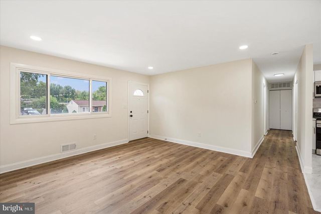 6726 LONGHILL RD, Baltimore, MD 21207