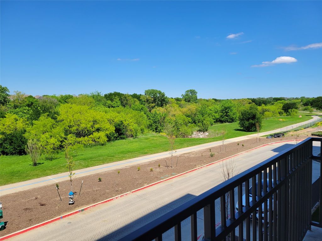 2700 Old Denton Road 2216, Carrollton, TX 75007