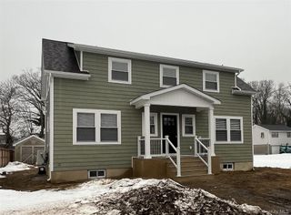 28 Locust, Bayport, NY 11705