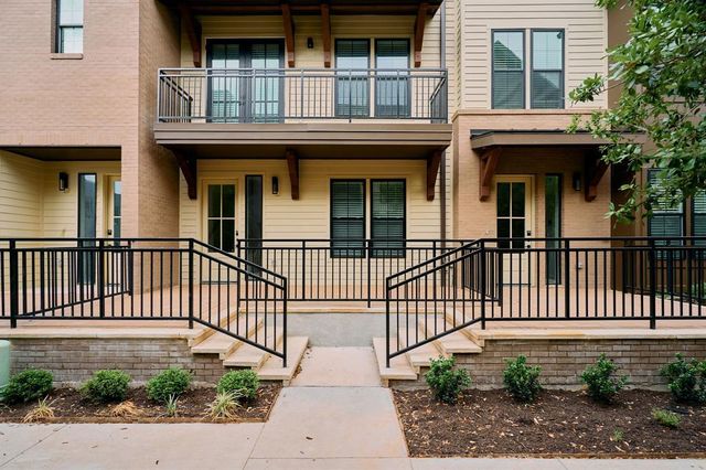 2209 Woodland Ave 202, Austin, TX 78741
