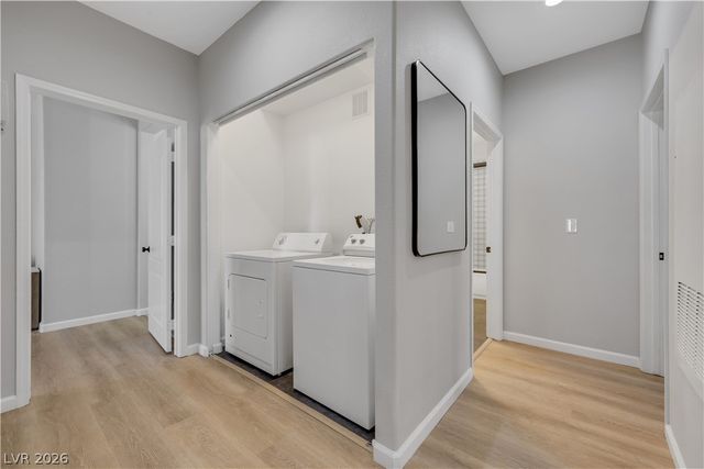 904 Domnus Lane 102, Las Vegas, NV 89144