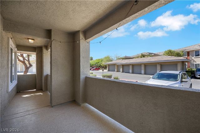 904 Domnus Lane 102, Las Vegas, NV 89144