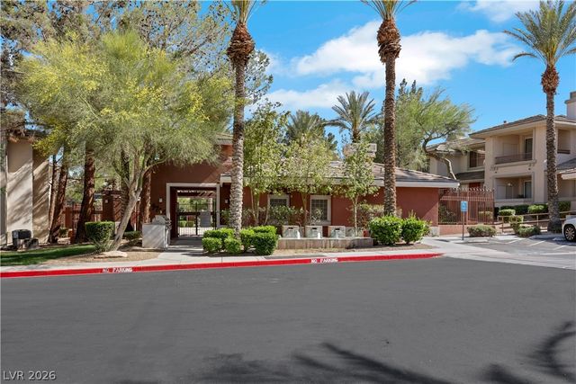 904 Domnus Lane 102, Las Vegas, NV 89144