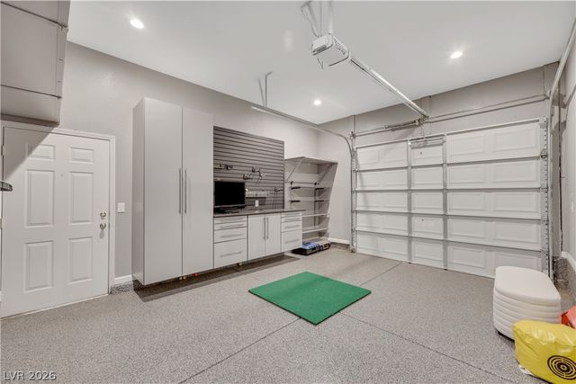 904 Domnus Lane 102, Las Vegas, NV 89144