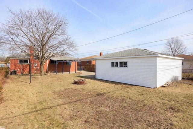 11492 Hanford Drive, Warren, MI 48093