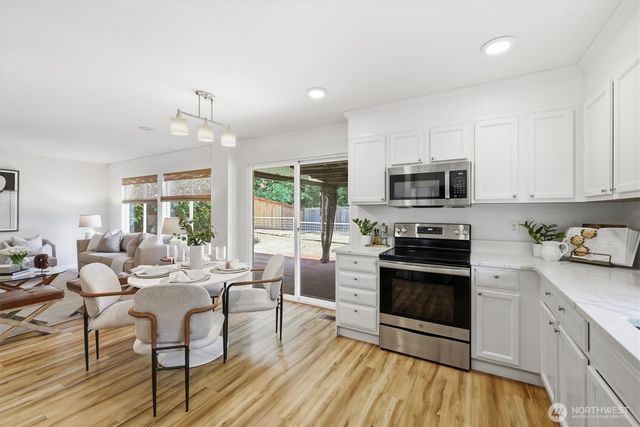17427 92nd Avenue NE, Bothell, WA 98011