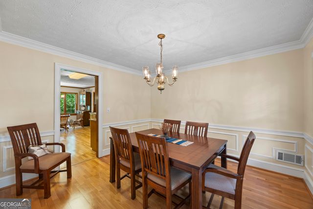 1172 Melton Drive SW, Lilburn, GA 30047