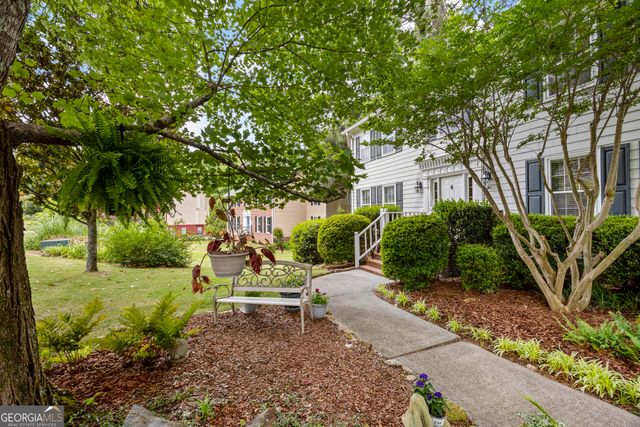 1172 Melton Drive SW, Lilburn, GA 30047