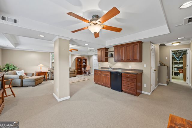 1172 Melton Drive SW, Lilburn, GA 30047