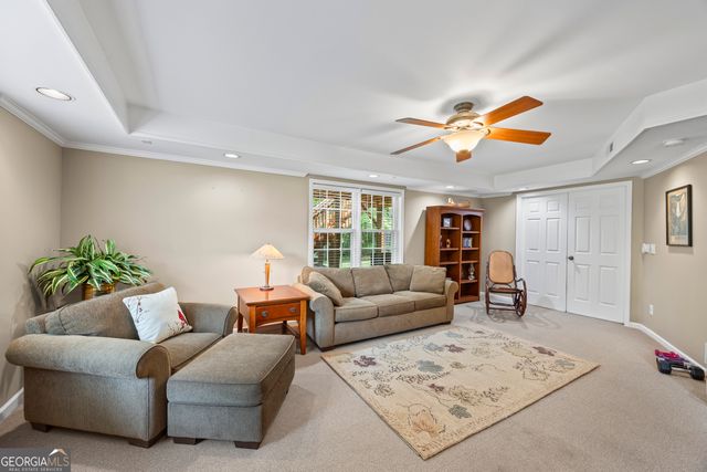 1172 Melton Drive SW, Lilburn, GA 30047