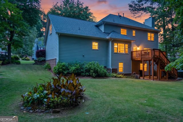 1172 Melton Drive SW, Lilburn, GA 30047