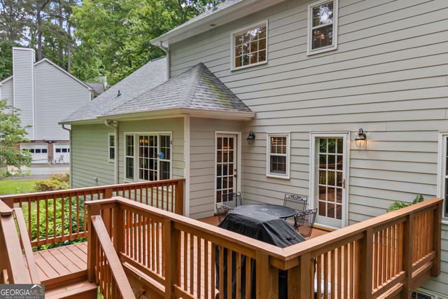 1172 Melton Drive SW, Lilburn, GA 30047