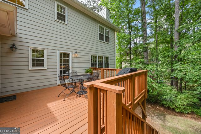 1172 Melton Drive SW, Lilburn, GA 30047