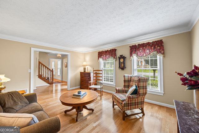 1172 Melton Drive SW, Lilburn, GA 30047