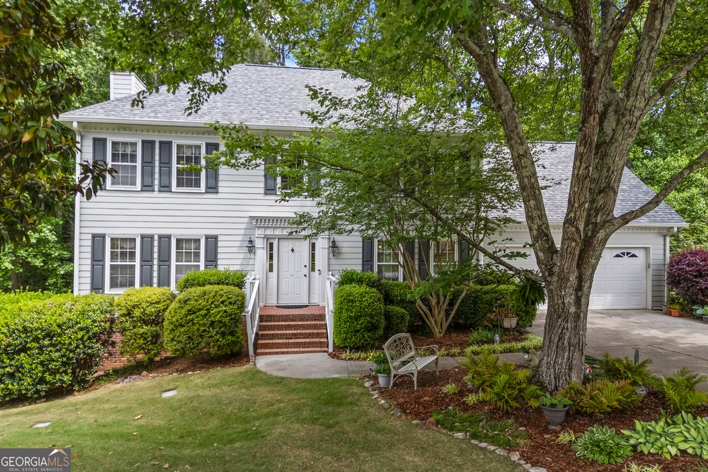 1172 Melton Drive SW, Lilburn, GA 30047