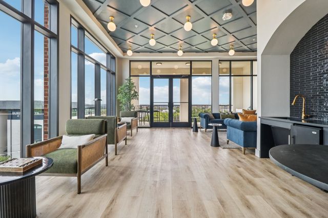 405 N Ewing Avenue 416, Dallas, TX 75203