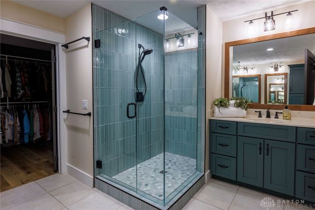 229 Colonial Lane, Washington Twp, OH 45429