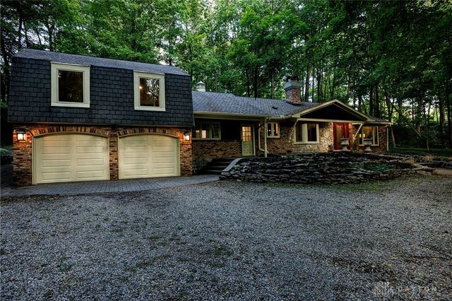 229 Colonial Lane, Washington Twp, OH 45429