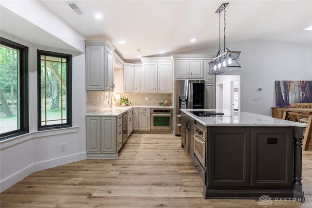 229 Colonial Lane, Washington Twp, OH 45429