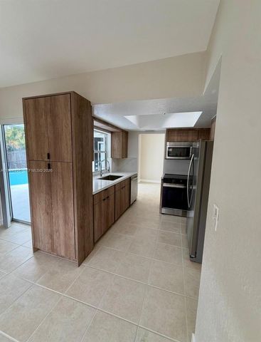 3699 NW 17 way, Oakland Park, FL 33309