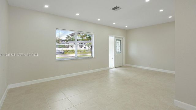 3699 NW 17 way, Oakland Park, FL 33309
