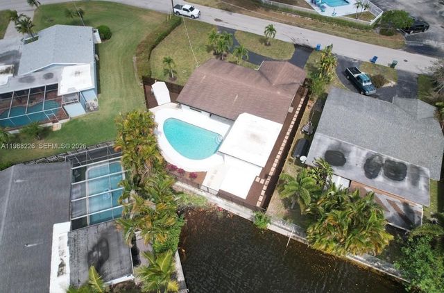 3699 NW 17 way, Oakland Park, FL 33309