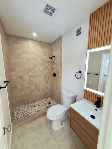 3699 NW 17 way, Oakland Park, FL 33309