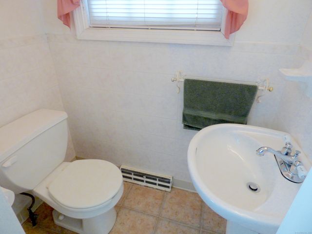119 Wright Road, Rocky Hill, CT 06067