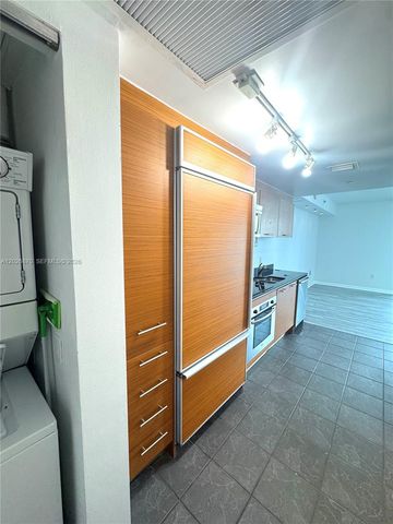 50 Biscayne Boulevard 3303, Miami, FL 33132