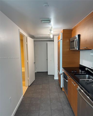 50 Biscayne Boulevard 3303, Miami, FL 33132