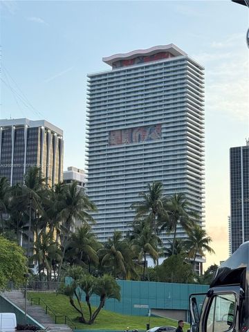 50 Biscayne Boulevard 3303, Miami, FL 33132