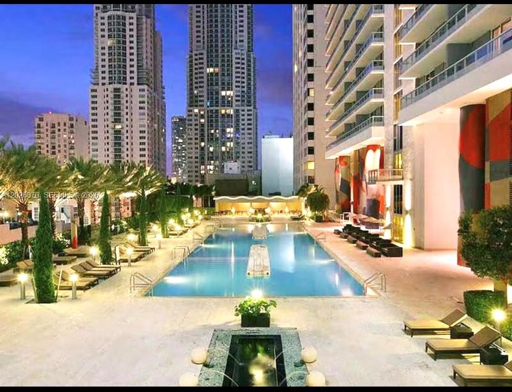 50 Biscayne Boulevard 3303, Miami, FL 33132