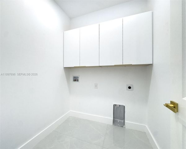 1214 delores st, Lehigh Acres, FL 33974