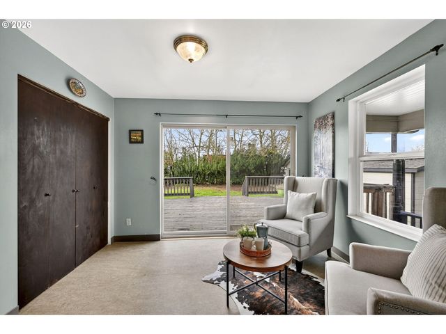 32305 S KROPF Rd, Canby, OR 97013