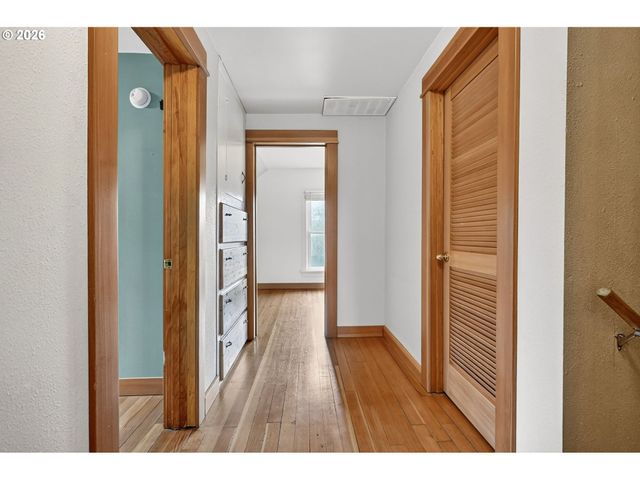 32305 S KROPF Rd, Canby, OR 97013