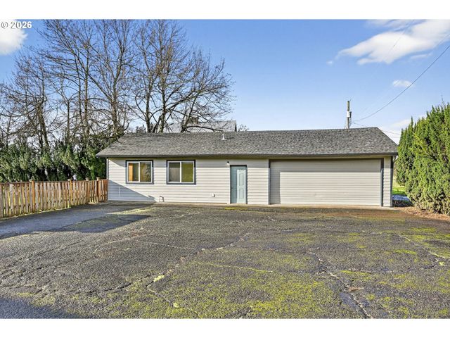 32305 S KROPF Rd, Canby, OR 97013