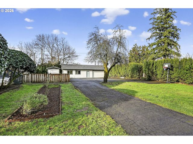 32305 S KROPF Rd, Canby, OR 97013