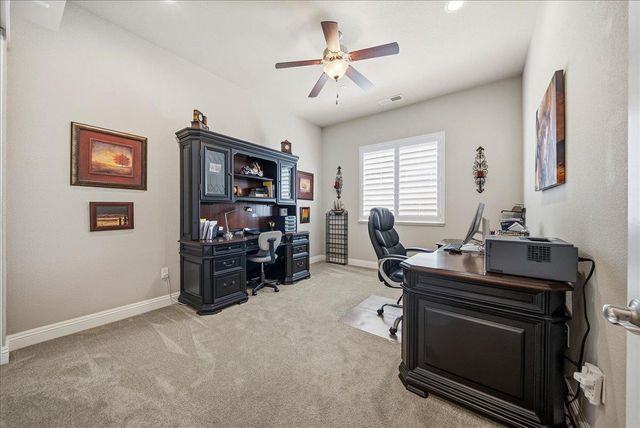 2878 Fantail Ln, Lincoln, CA 95648