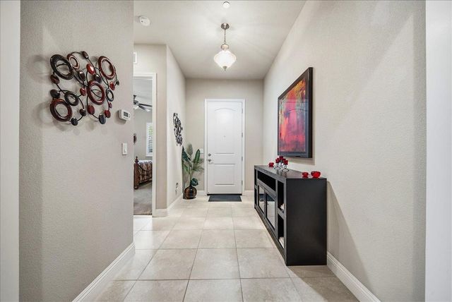 2878 Fantail Ln, Lincoln, CA 95648