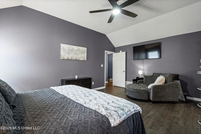 9768 Crape Myrtle Drive, Olive Branch, MS 38654