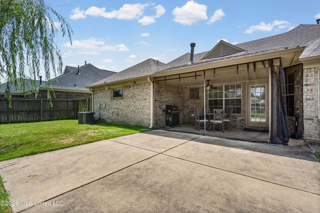 9768 Crape Myrtle Drive, Olive Branch, MS 38654