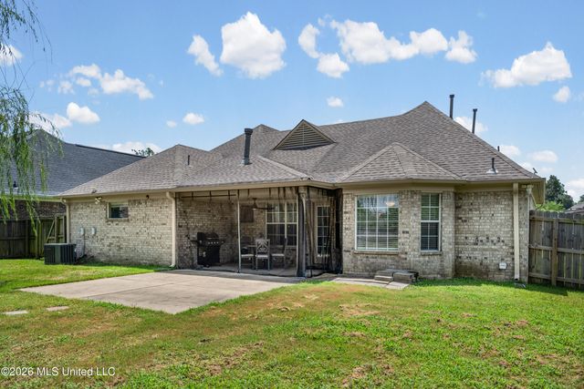 9768 Crape Myrtle Drive, Olive Branch, MS 38654