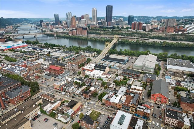 1100 E Carson Street, South Side, PA 15203