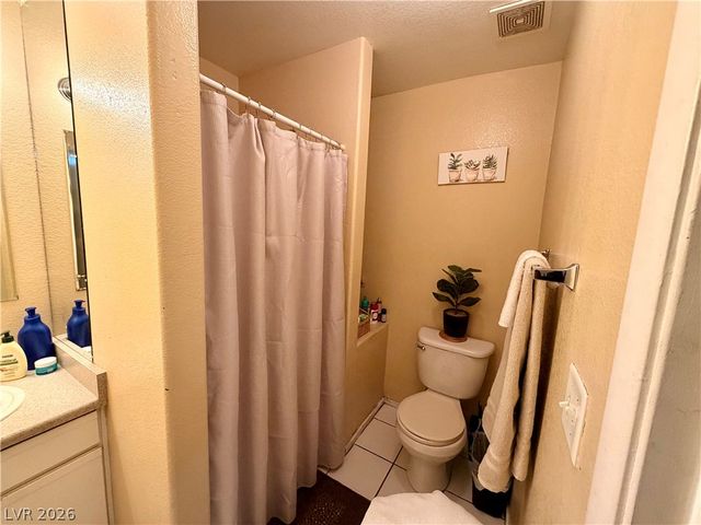 3881 Soda Springs Drive, Las Vegas, NV 89115